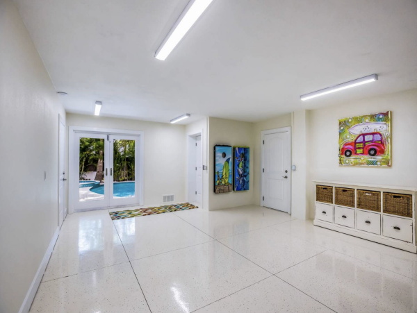 Luxury Holmes Beach Vacation Home Sleeps 8 Private Pool